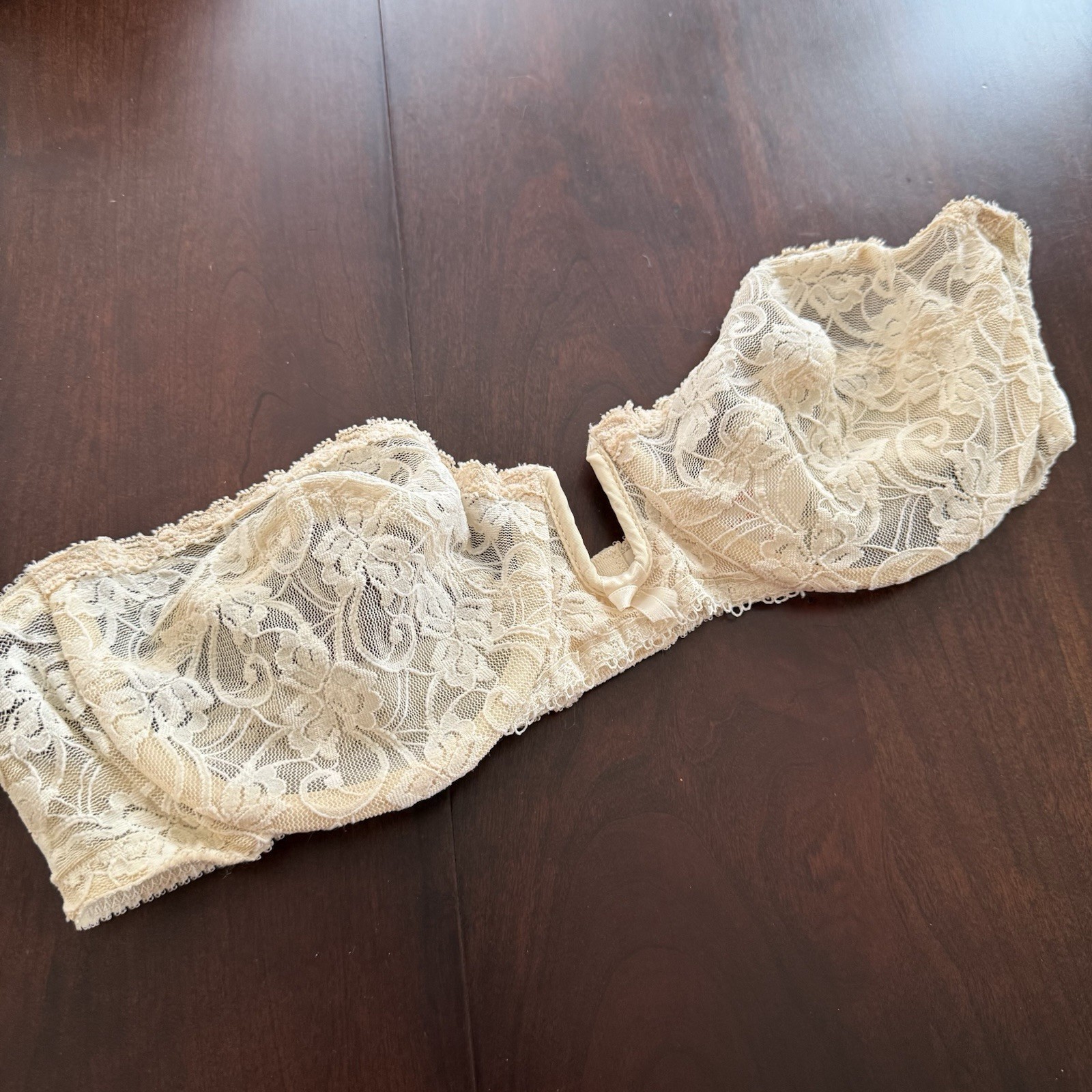 Vintage Young Smoothie #250 lace strapless bra – 38B READ