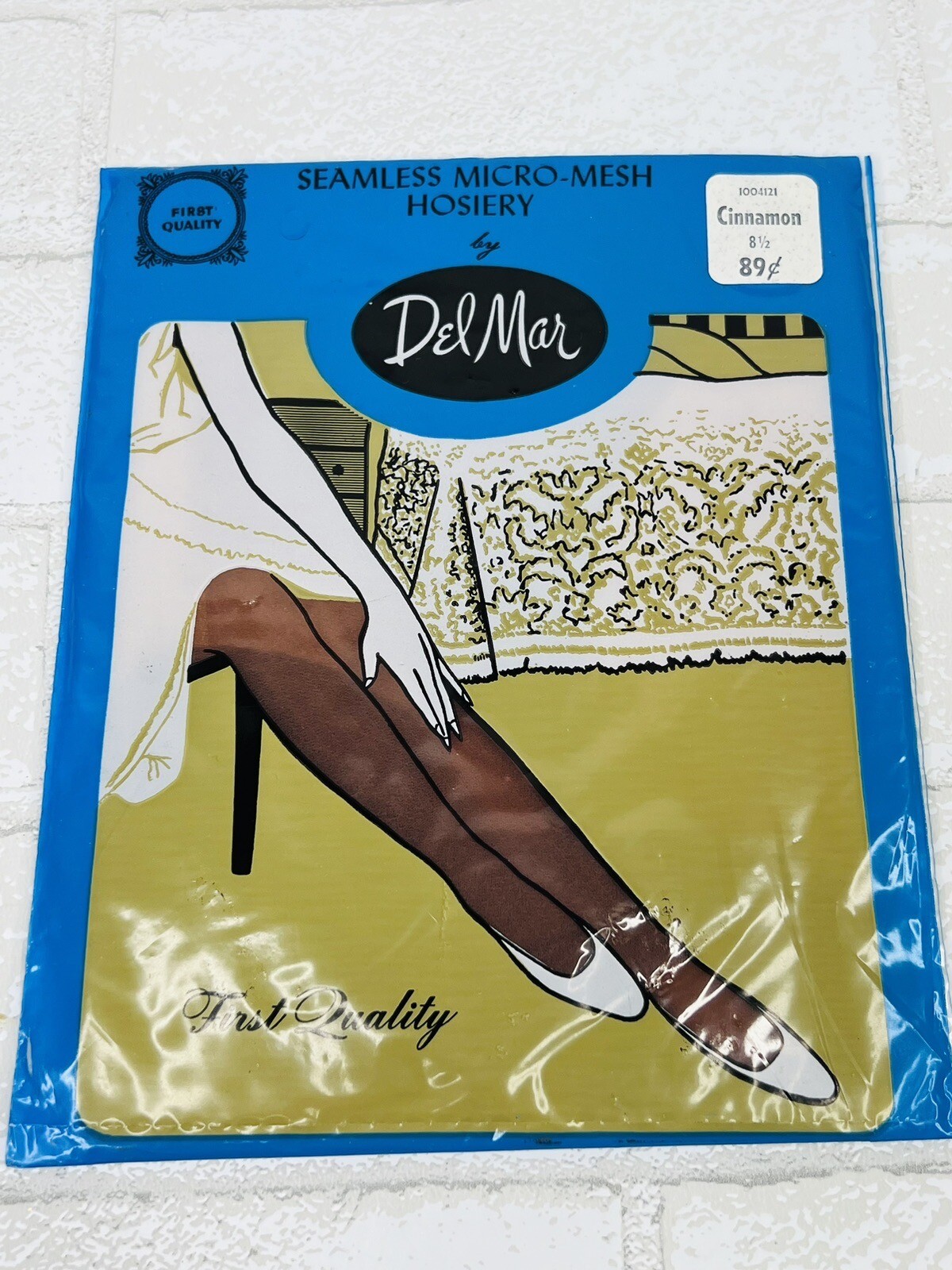 1960’s Del Mar Seamless Micro Mesh Garter Stocking Nylons Cinnamon Size 8 1/2