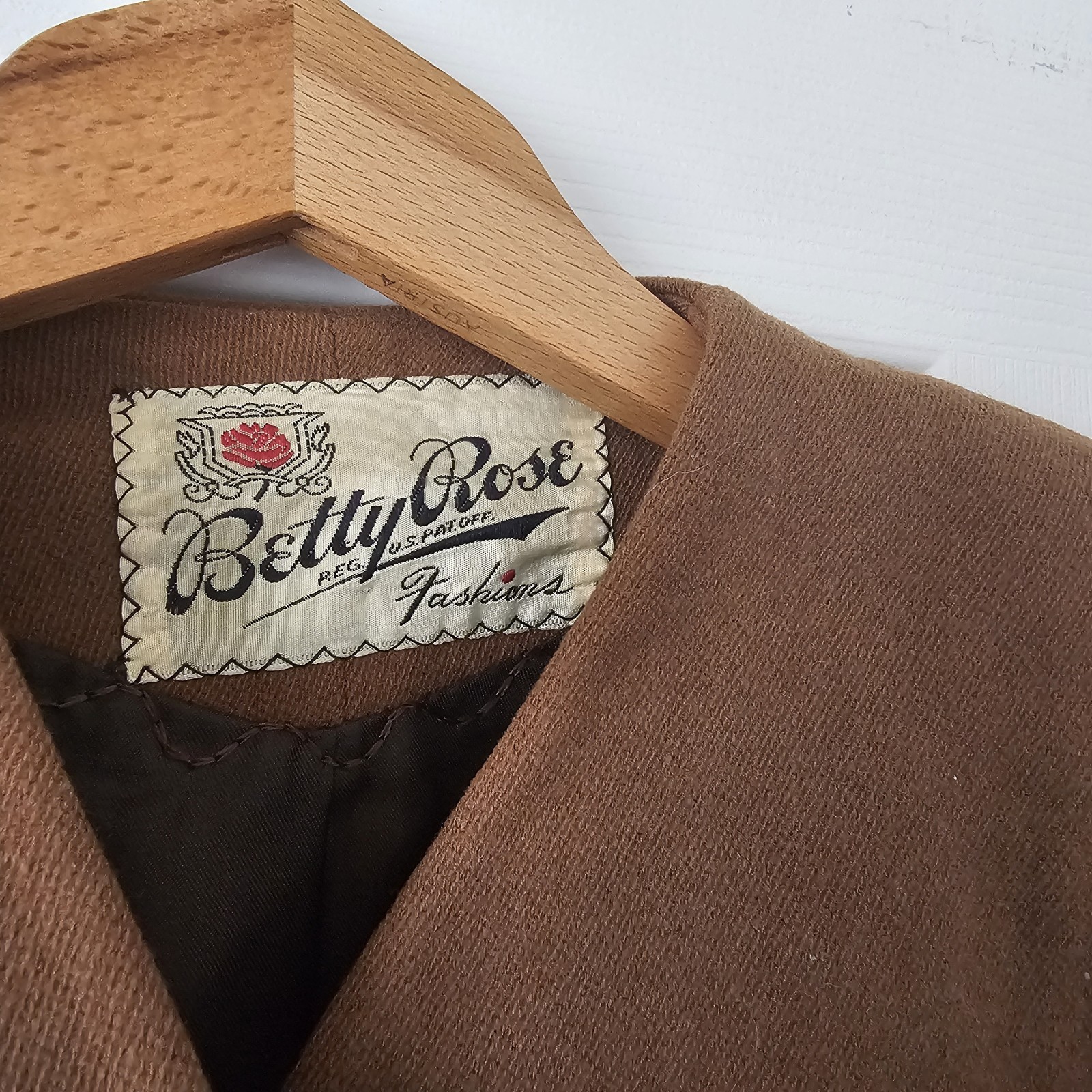 1940s Vintage Betty Rose S XS Wool Princess Seam Blazer Skirt Suit Set Camel #36