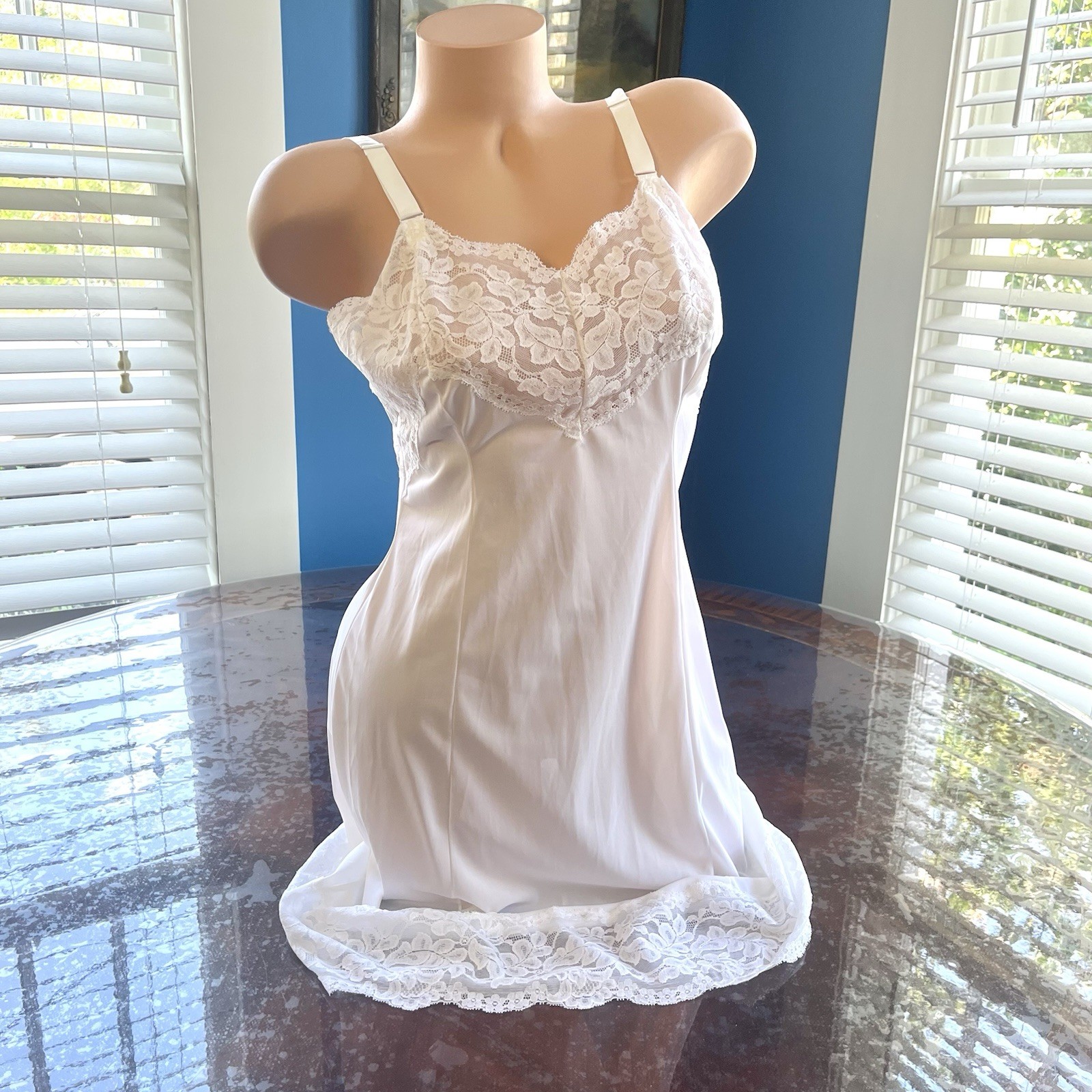 VTG 1970s Full Dress Slip WONDER MAID Nylon Lace White Size 36
