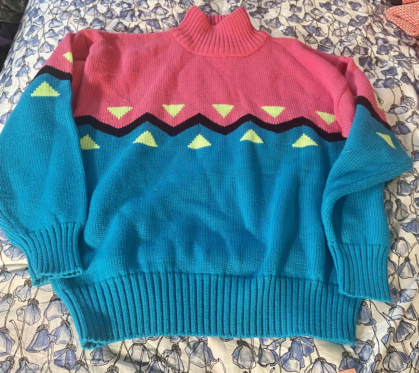 Vintage PROFILE Women’s Ski Sweater 1980’s Pink/Purple/Blue/Yellow Retro Sz M