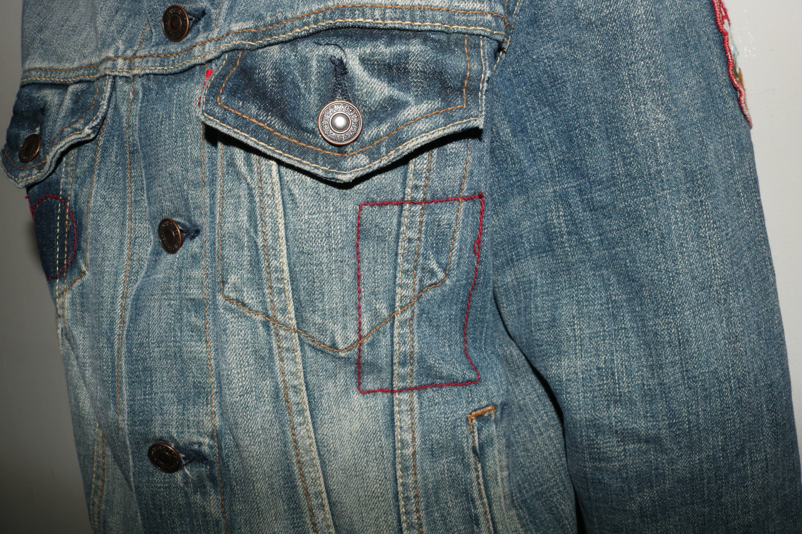 Levi’s Trucker Jacket with 13 Se7en print and various patches and distressing S