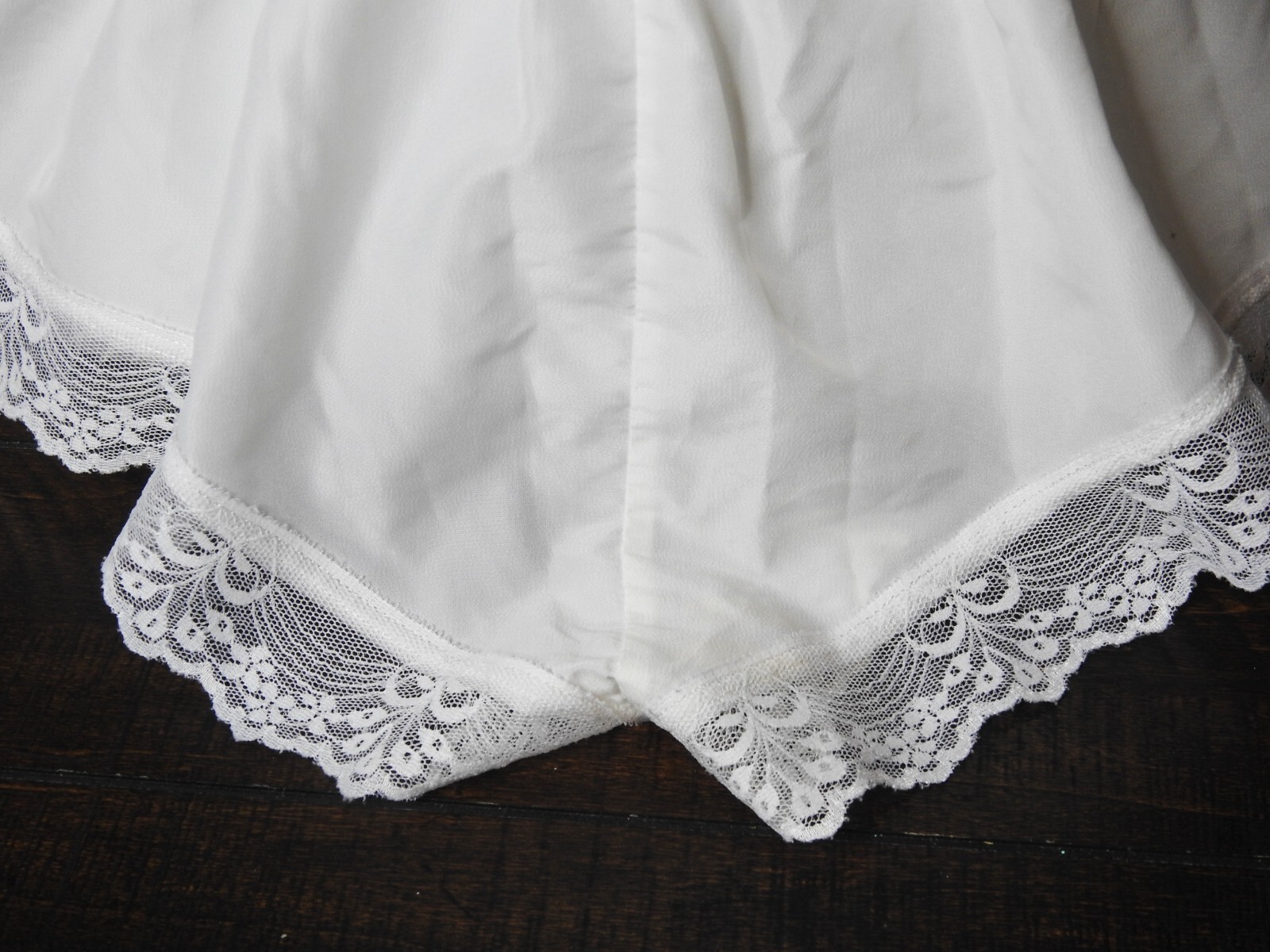 Vintage Early 80s Maidenform Ambiance Teddy Romper – Off-White – Size 6-8