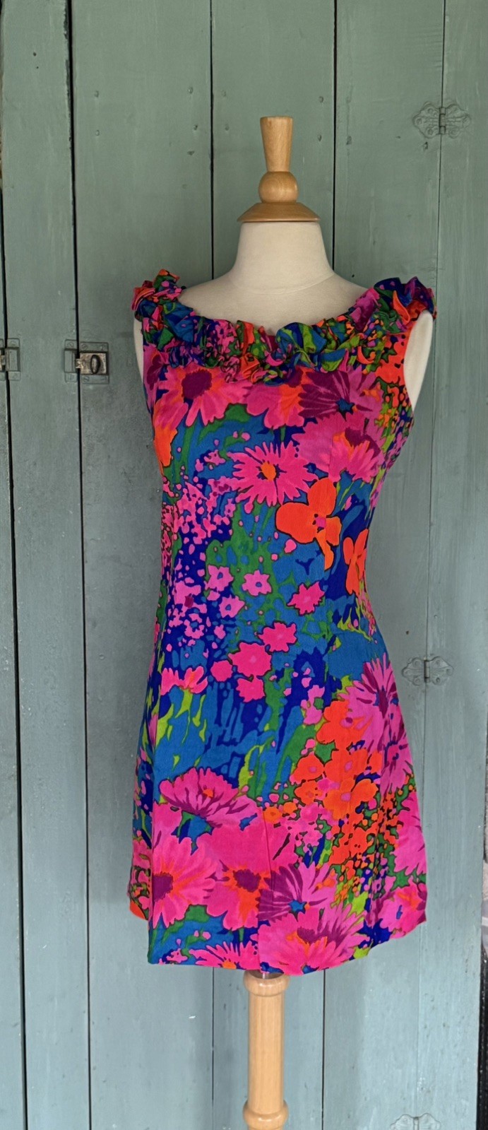 VTG 60s Liberty House Hawaii Barkcloth Mini Muumuu ShoulderRuffle Psychedelic 10