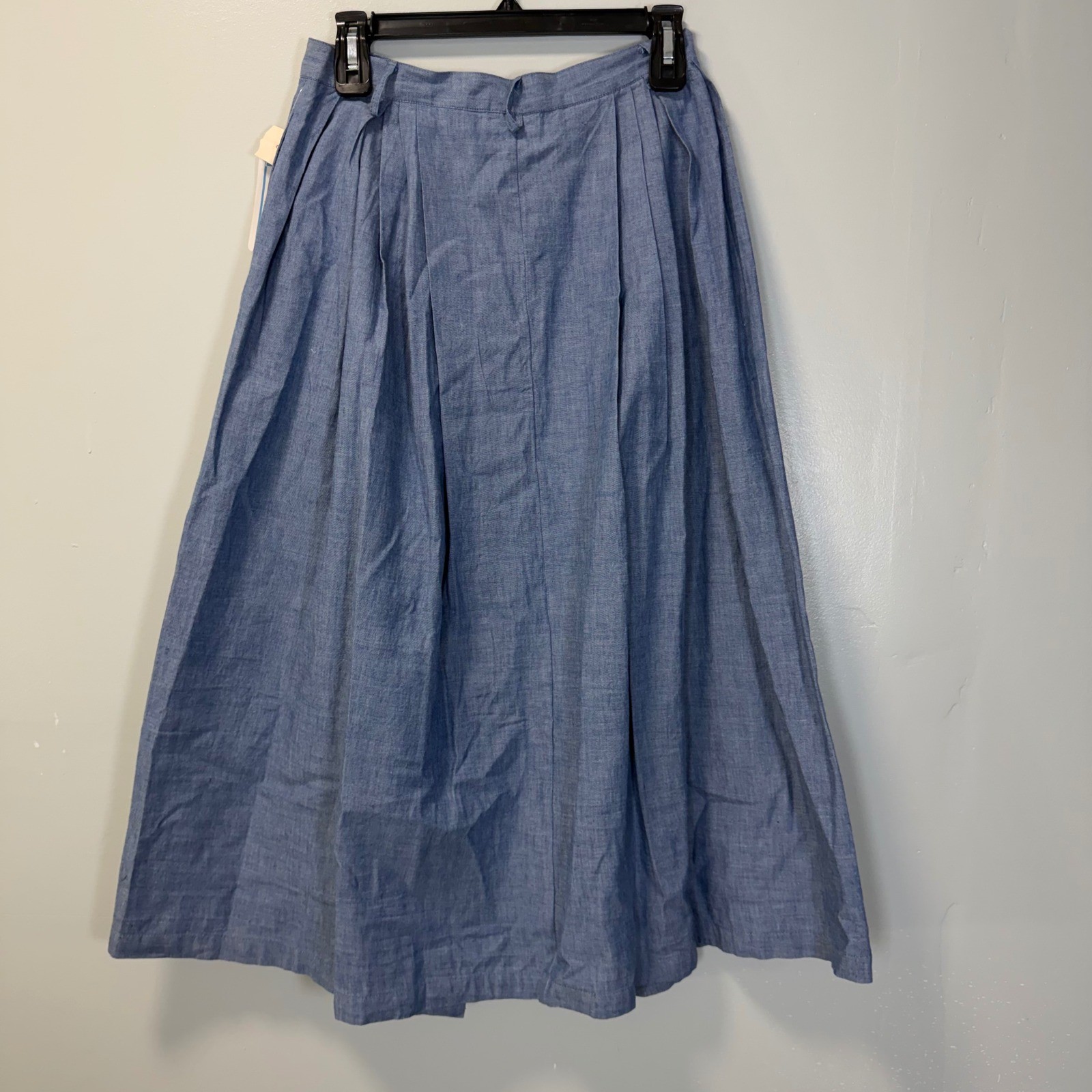 Vintage Pinot Noir Blue Cotton Chambray Midi Skirt Size 11 Button Front Pleated
