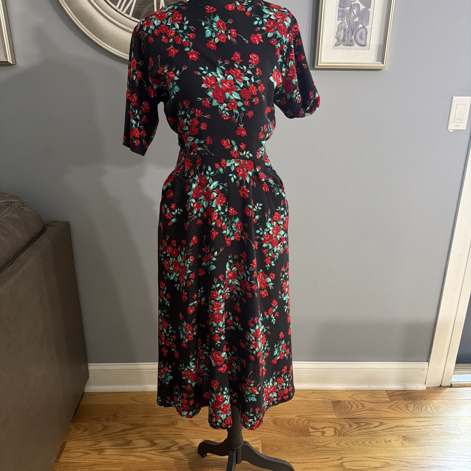 Dawn Joy Fashions Vintage Dress Black with Roses Medium
