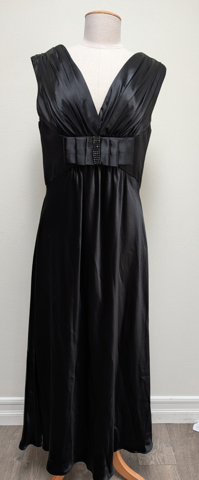 A.B.S. Allen Schwartz Size 12 Black Satin Evening Gown Maxi Dress Y2K Formal