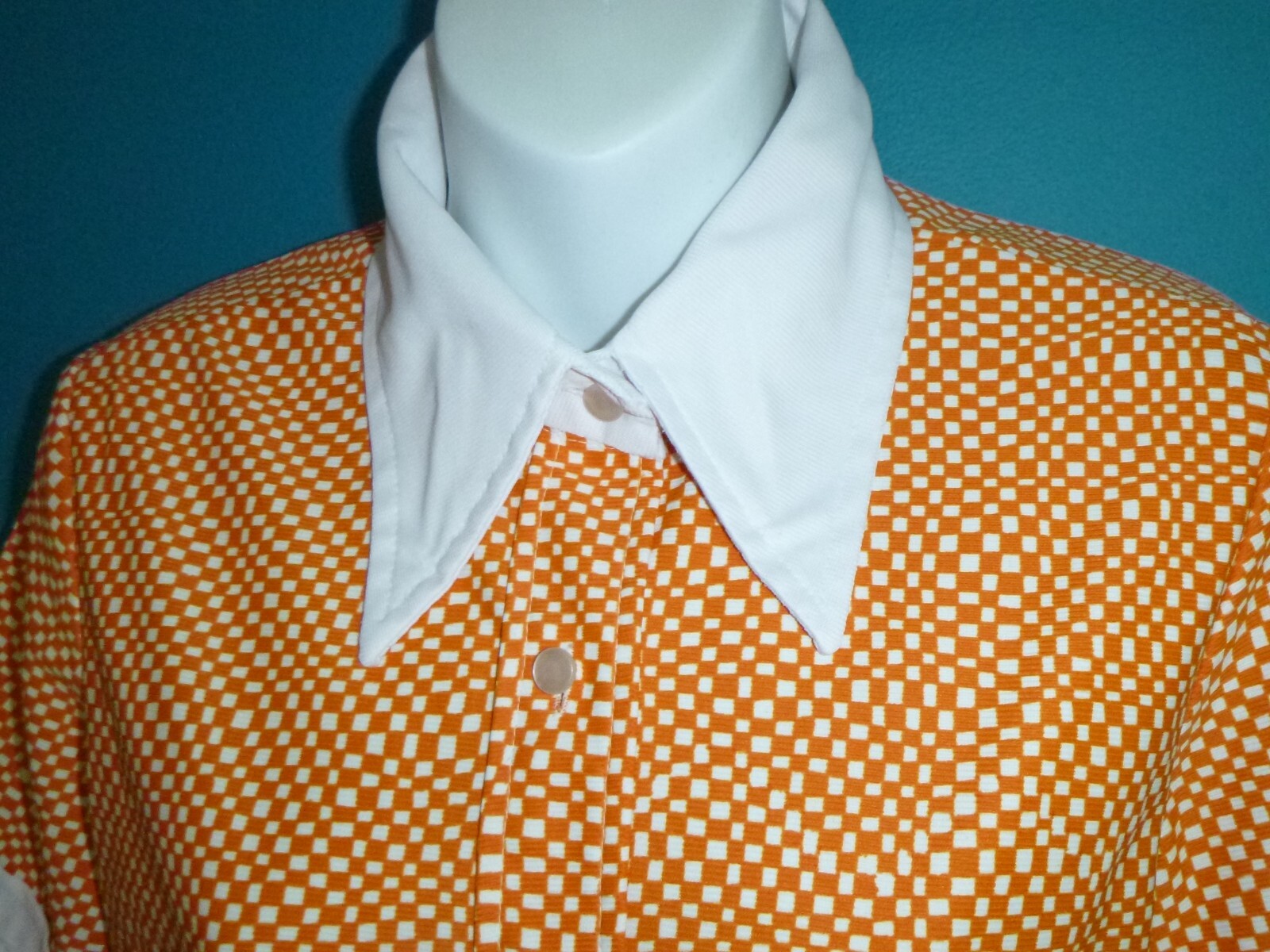 Vtg 70s GROOVY Op Art Poly Button Front Shirt Top Orange White Check Sz 38