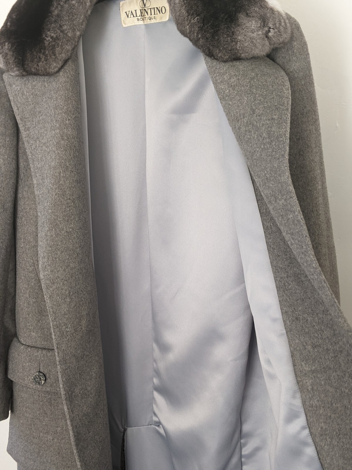 Vintage Valentino Boutique Cashmere Coat Chinchilla Fur Collar Size 8-10 Large