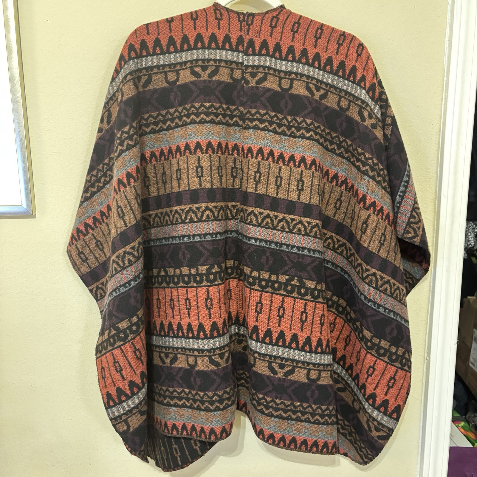 Democracy Poncho Soft and Comfortable WoolBlend Native Design Size L/XL