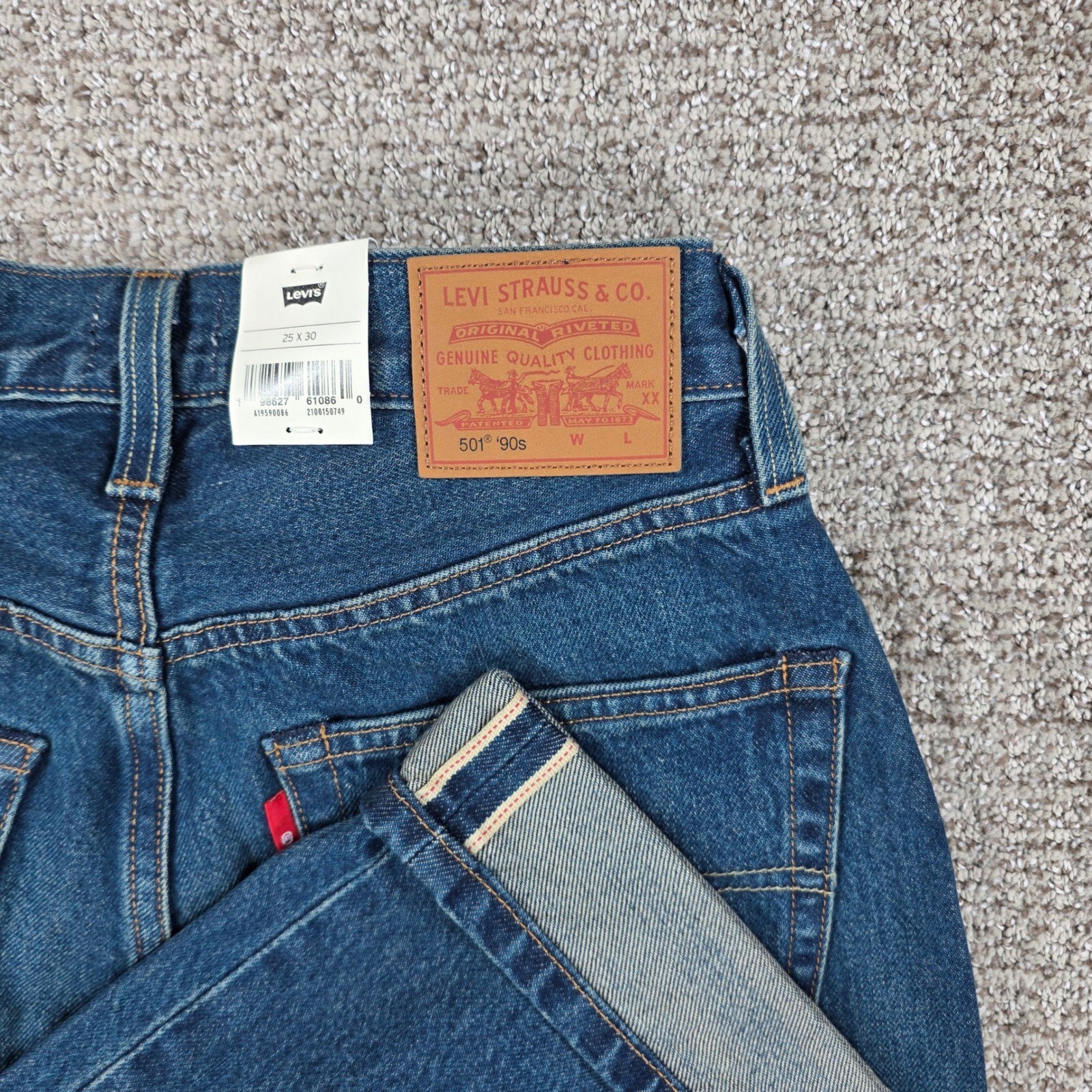 Levis 501 90s Selvedge Denim Jeans Womens 25×30 Blue Straight Leg Mid Rise NWT