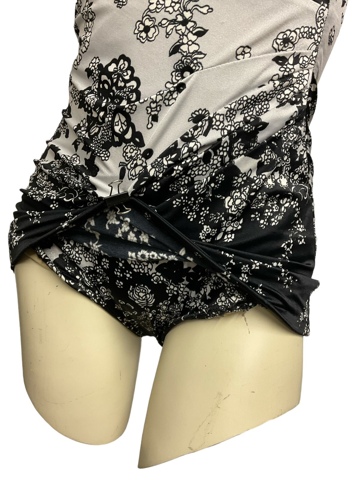 Vtg 70s Swimsuit M Pin Up Skirt Malliot Modest Roxanne Floral Gray Black White S