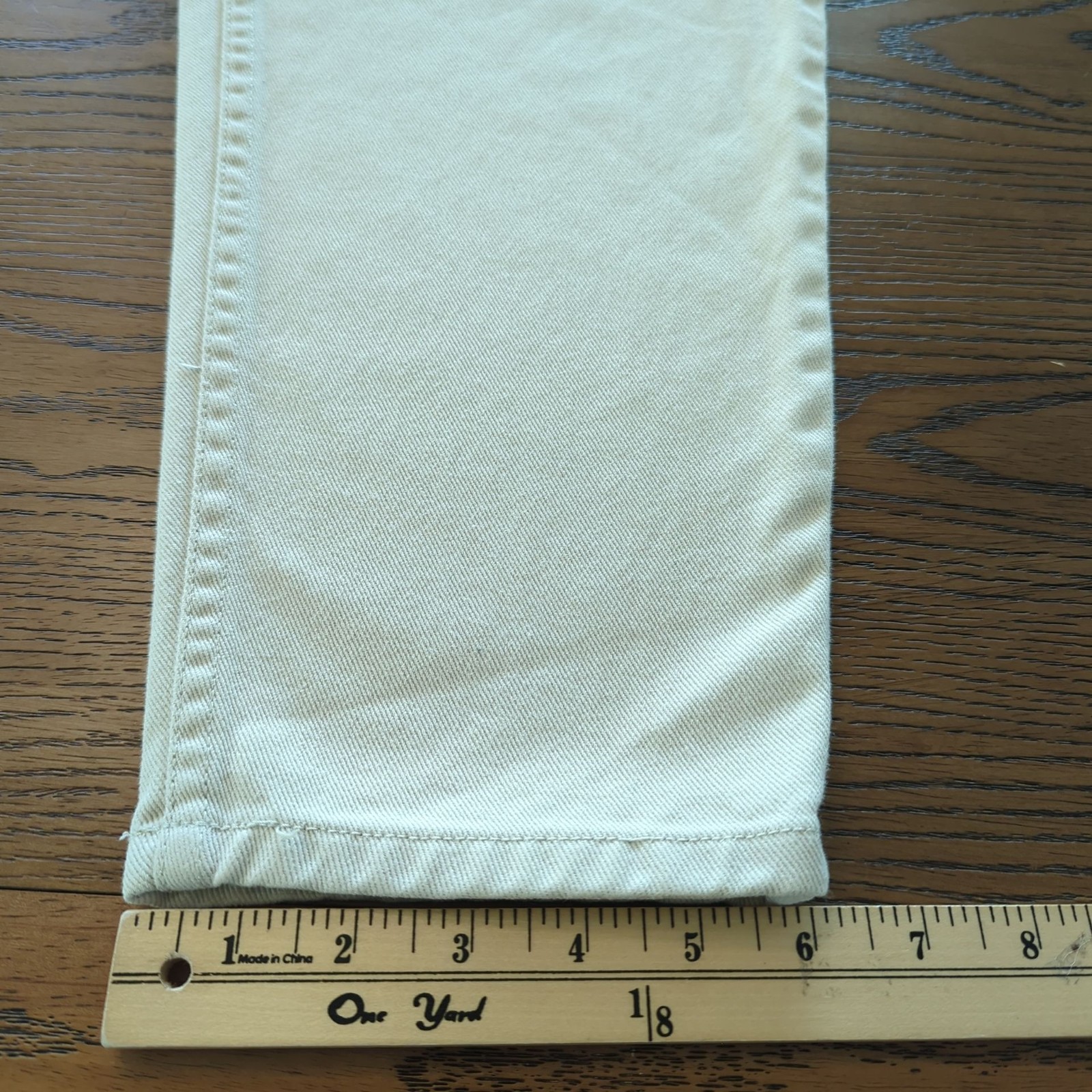 Vintage Eddie Bauer Women’s Relaxed Fit Beige Jeans Size 6p High Rise Tapered