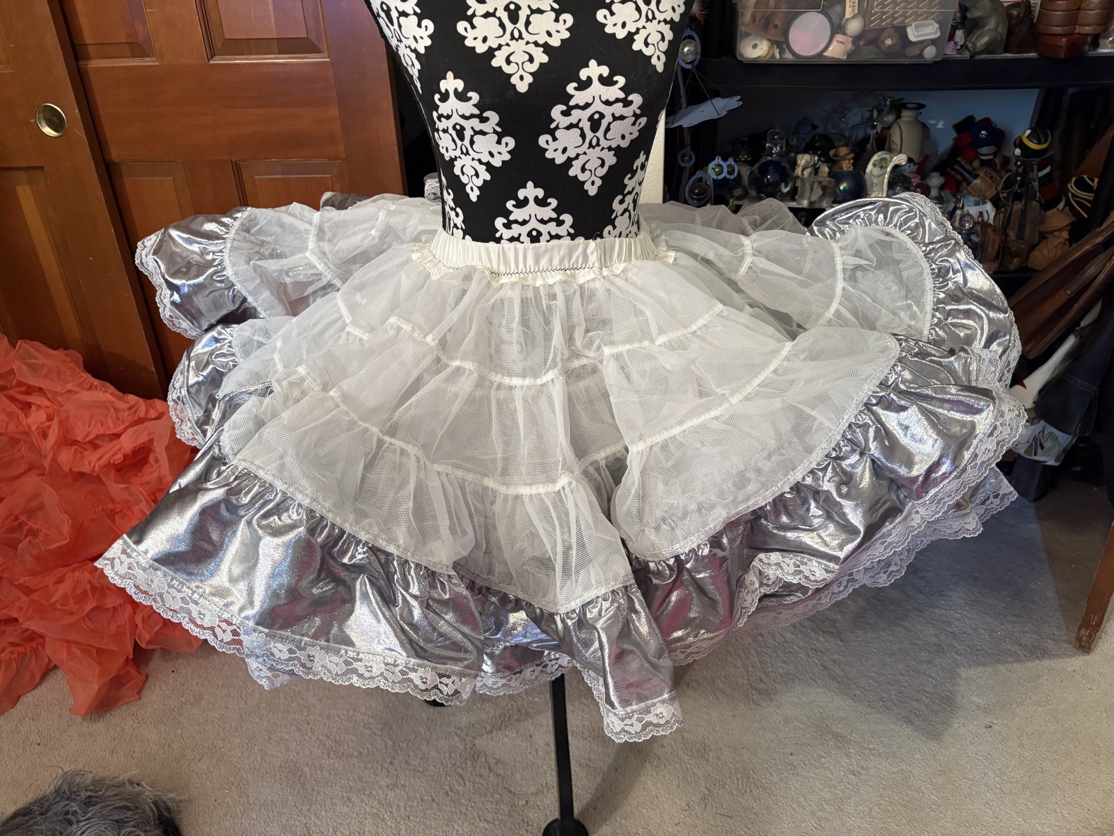 Vtg Fantasia Silver & White Square Dancing Petticoat OS Rockabilly