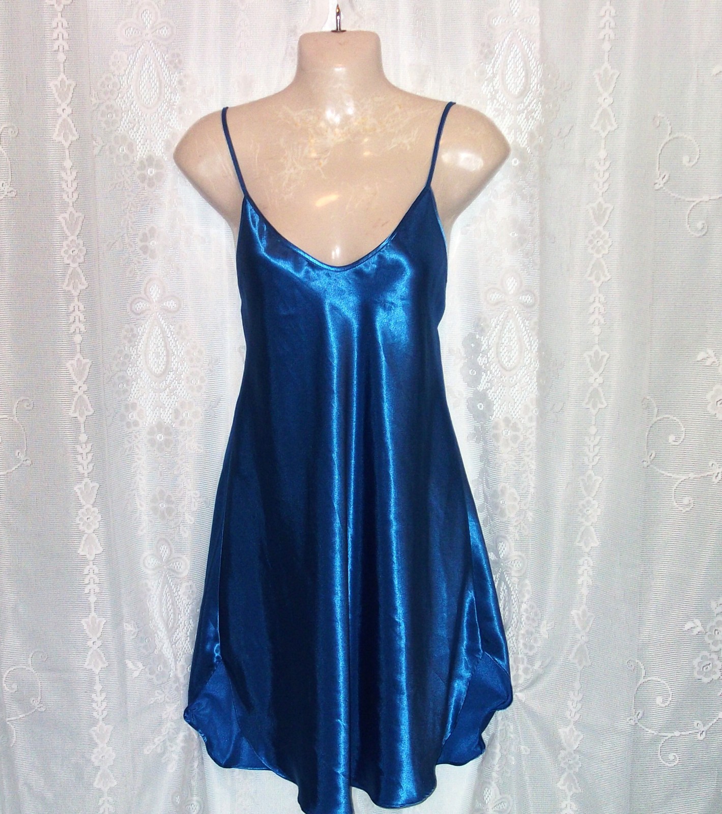 Lg.Silky,royal blue,satin,Vintage babydoll nightgown,sophisticated sleepwear