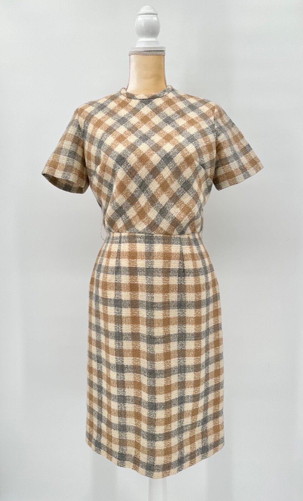 Vintage 60’s / 70’s Parade NY Women’s Bouclé Sheath Dress Bias Plaid Size S/M