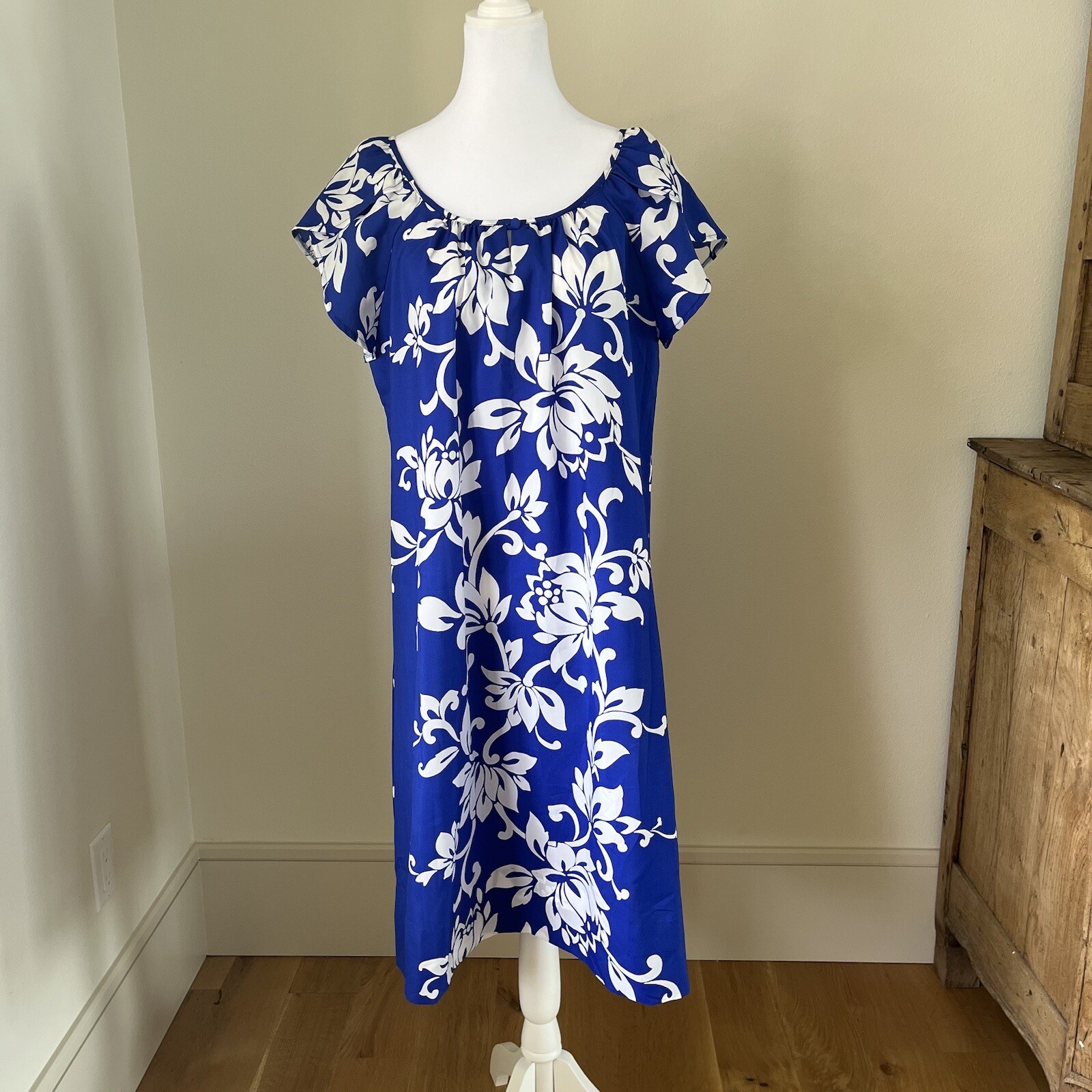 Vintage 60s Andrade Womens Hawaiian Midi Dress Classic Florals Blue White