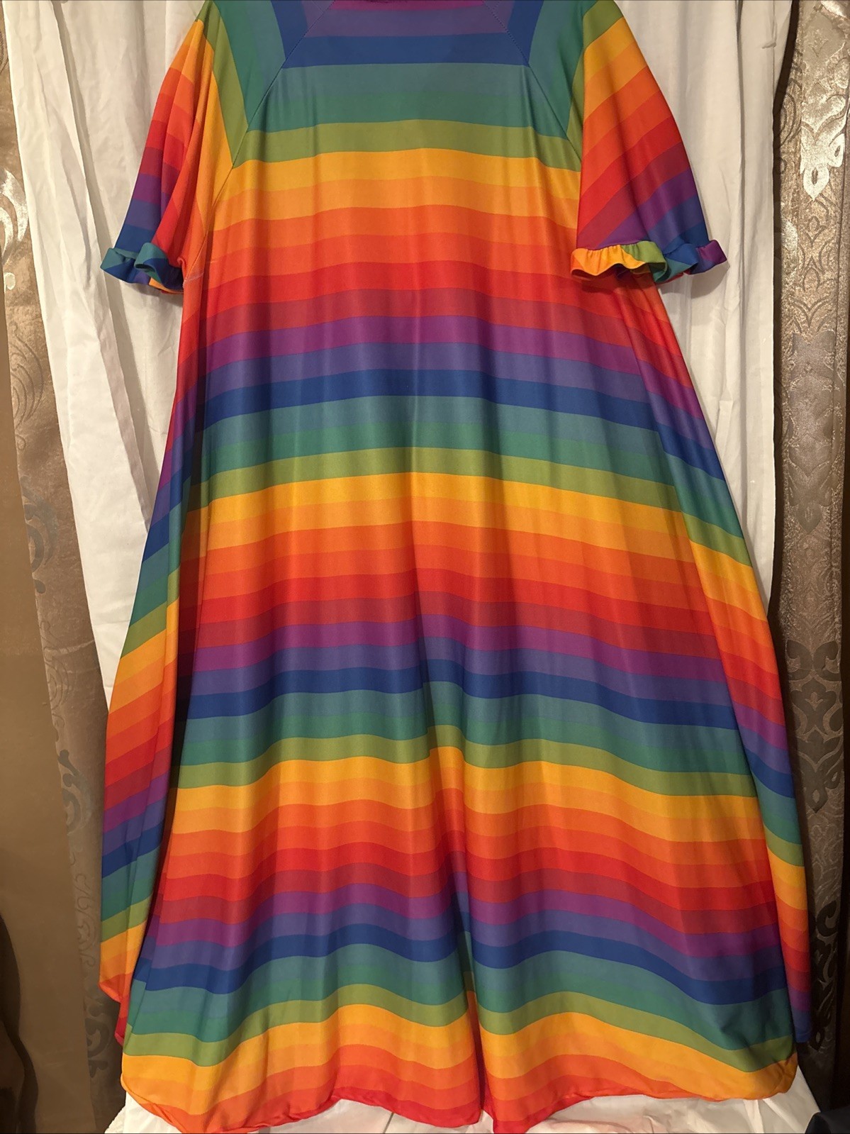 1970’s Vtg Rainbow Cafton Ruffles W/flowy 100% Polyester One Size Fits All