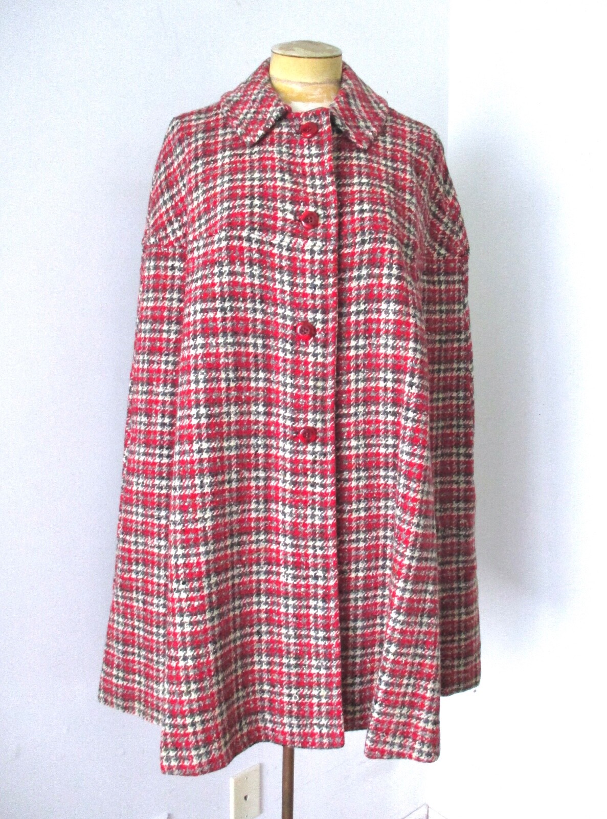 RARE Vtg 60s Pendleton Red Gray Black Houndstooth Tweed Button Cape Armholes M