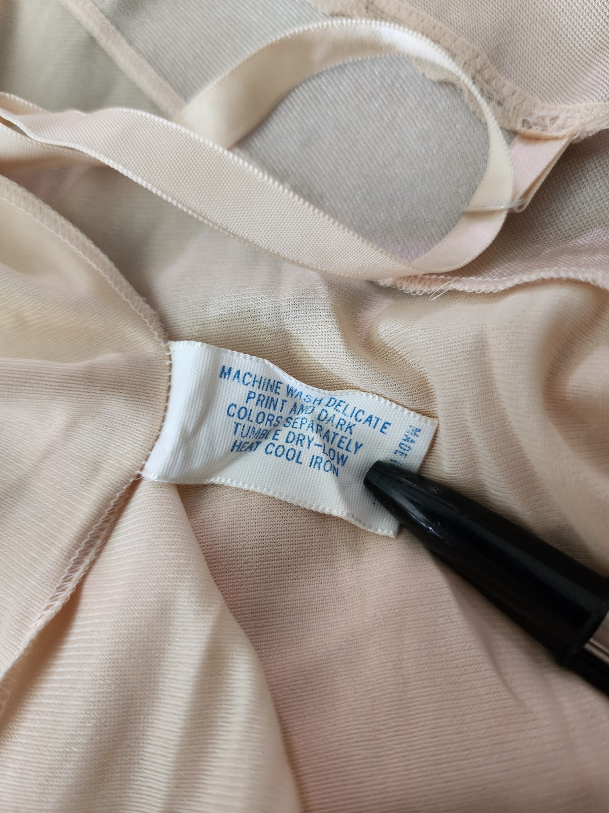Vintage Vanity Fair Beige Full Slip Womens 34 LL Nylon Long
