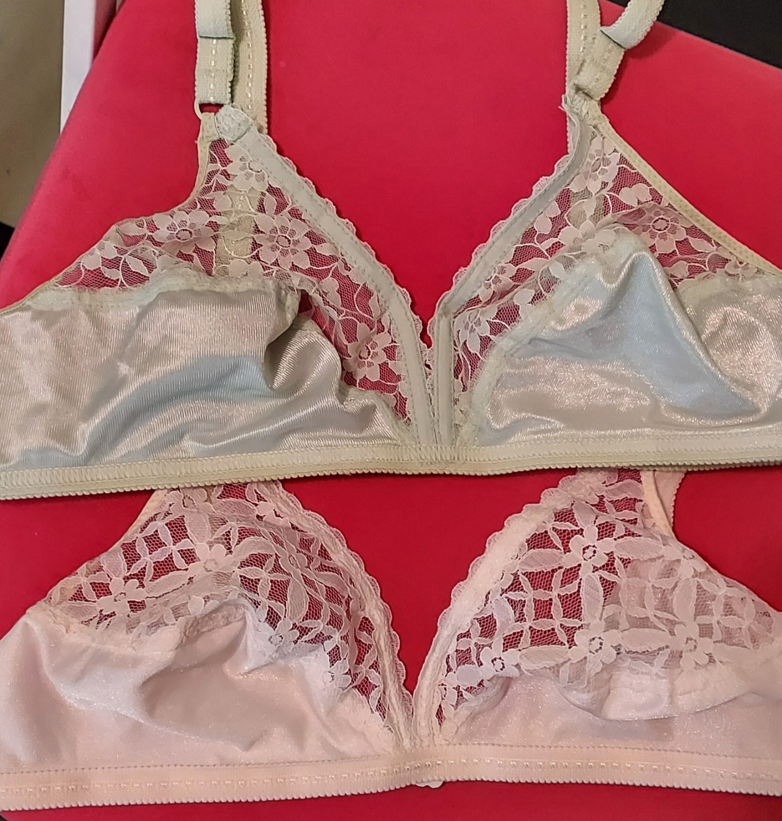 Vintage St. Michael Lace Bras White & Green 36B (2 Pair)