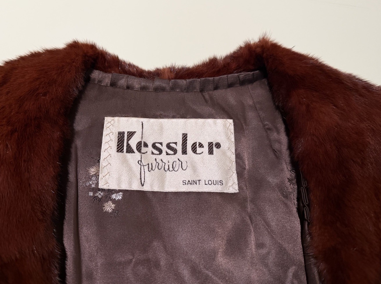 Vintage KESSLER Furrier St Louis Dyed Dark Red Mink Fur Shawl Collar CAPE PONCHO