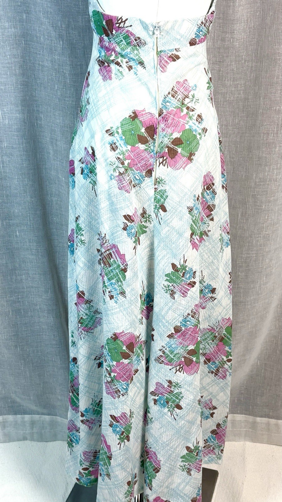 Vintage 70’s White Halter Maxi Dress Floral Backless Boho Hippie Size XS Small
