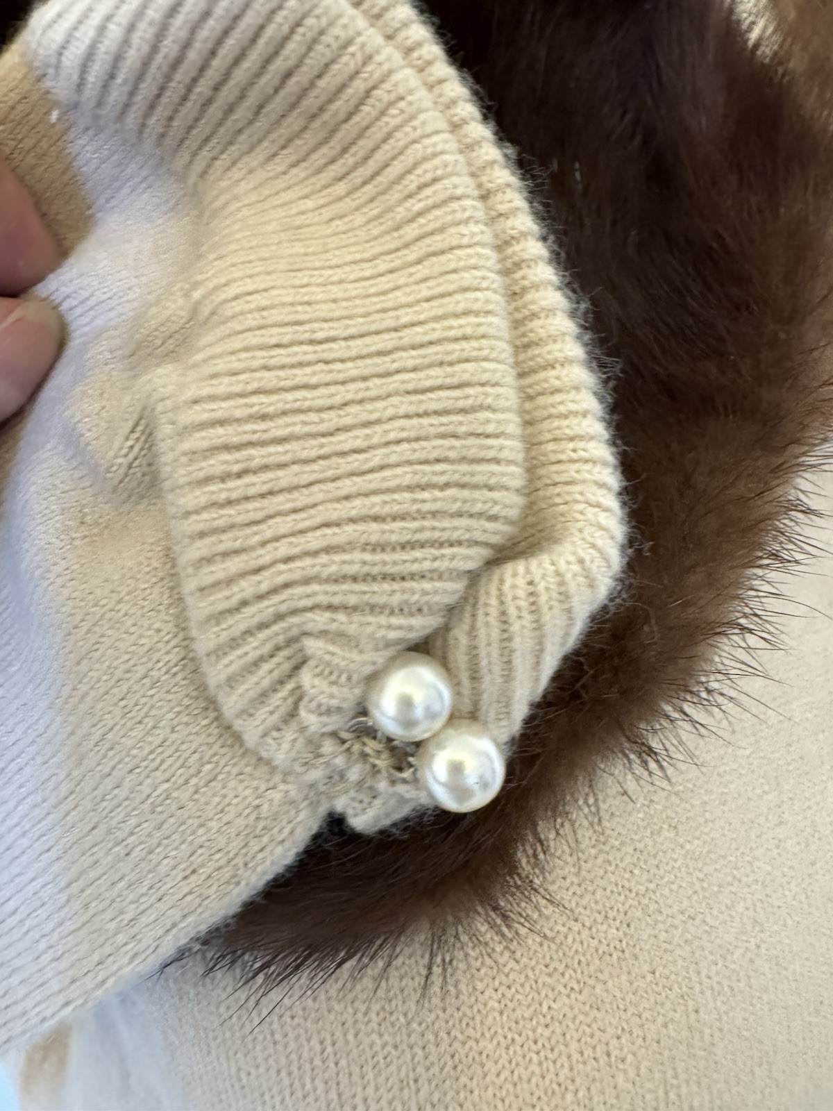 SWEATER BUTTON DOWN Vintage (S) With Mink Collar EUC