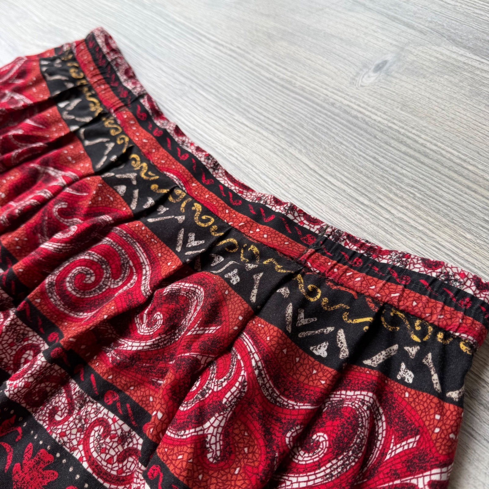 Worthington Vintage Red Black Paisley Midi Skirt Rayon Boho Dark Academia Petite