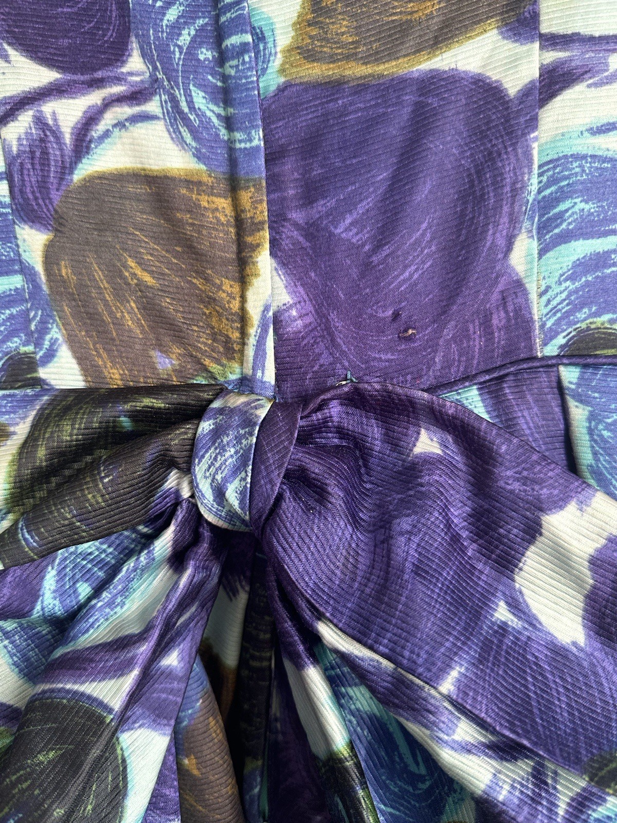 Vintage 1950s Floral Watercolor Print Dress Purple Blue Size Small Waist 27in