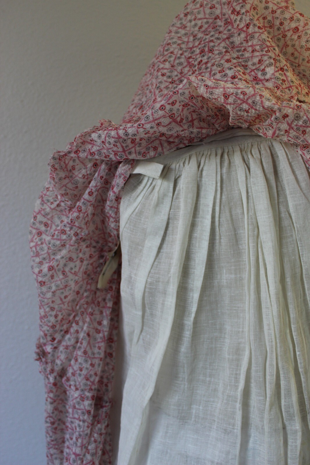 Vintage 50s Jonathan Logan Sheer crepe seersucker atomic novelty print dress