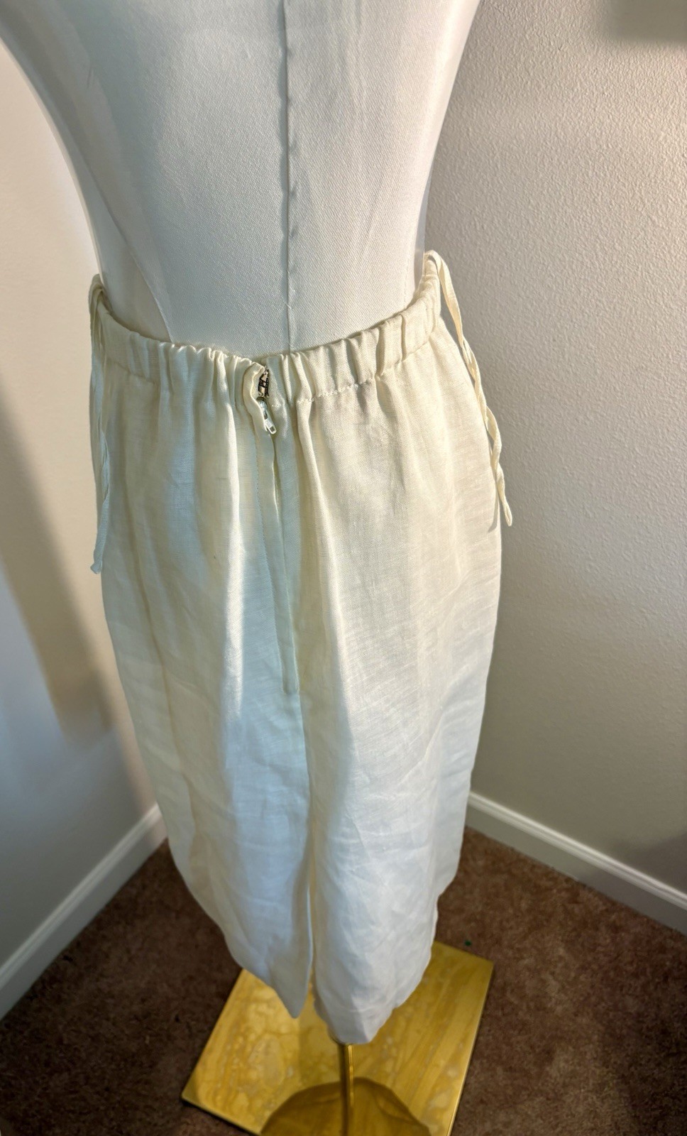 Beautiful Victorian Styled Lorrie Kabala Size 4 100% Imported Irish Linen 2 Pc