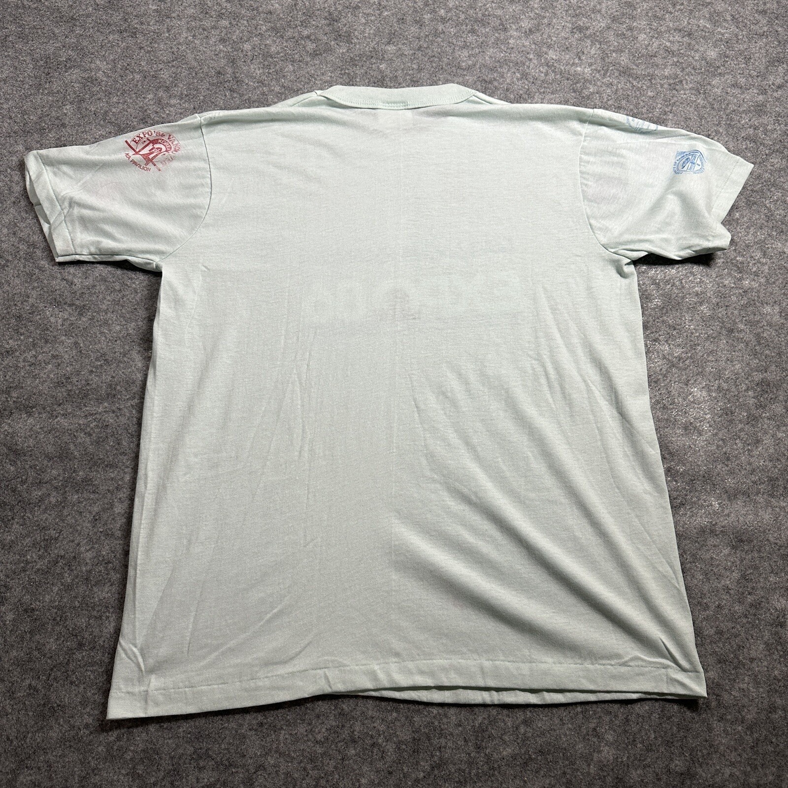 Vtg Expo 86 T-Shirt Womens Large White Passport Stamp Graphic Fruit of the Loom