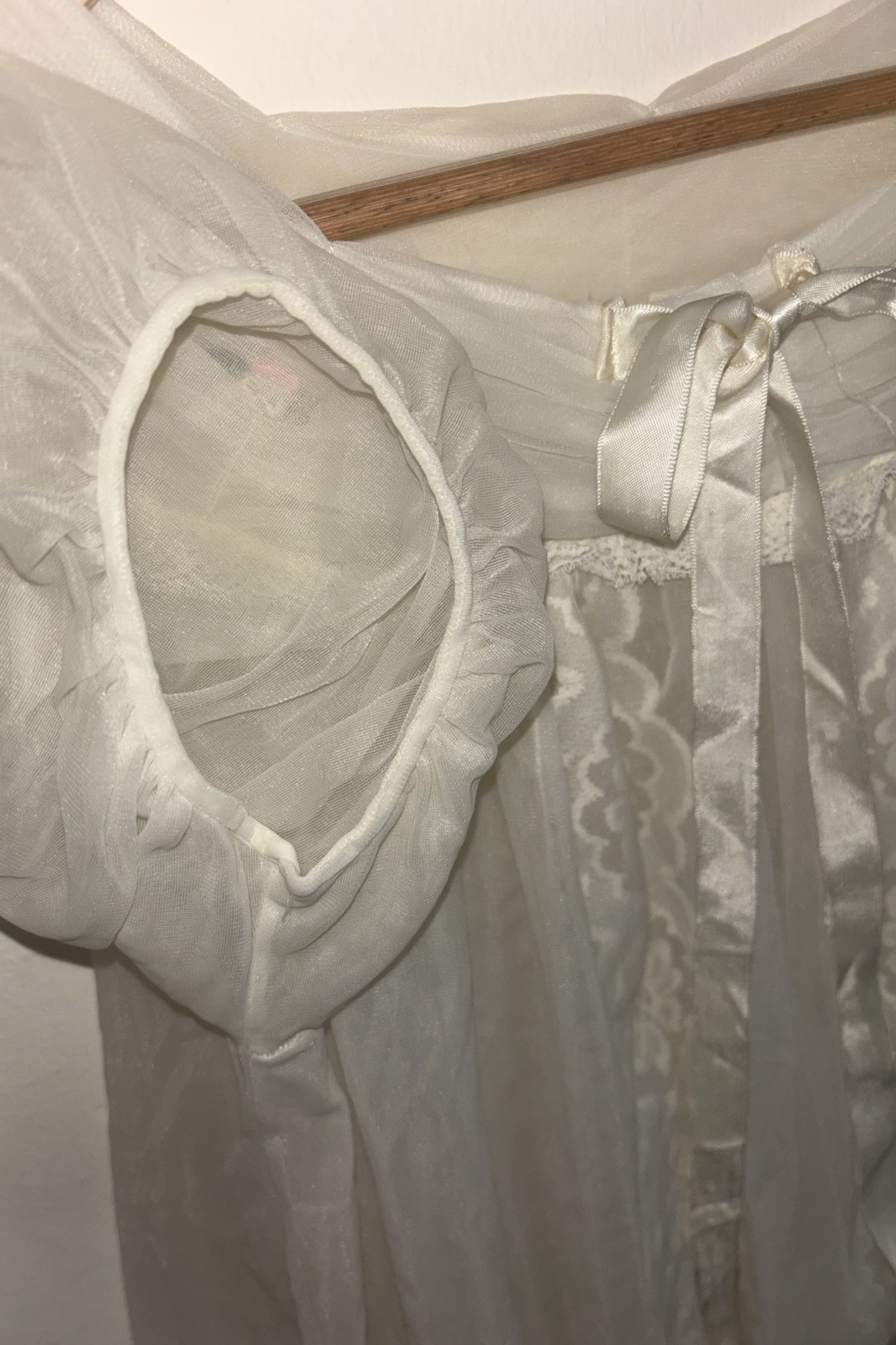 RARE VTG Evette Sheer Lace Bridal Peignoir Robe White 70s Boudoir Lingerie
