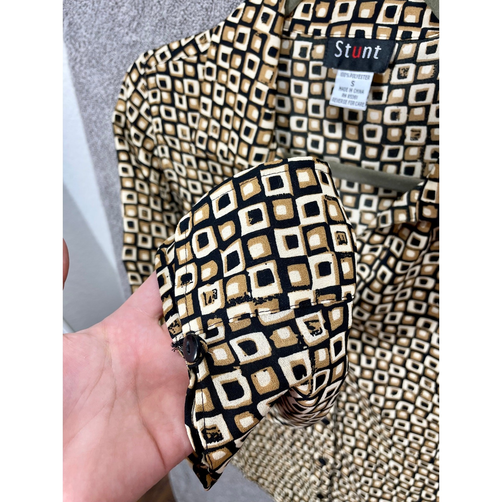 Vintage 90s Y2K Button down Collared LS Top Geometric Print Women’s Size Small