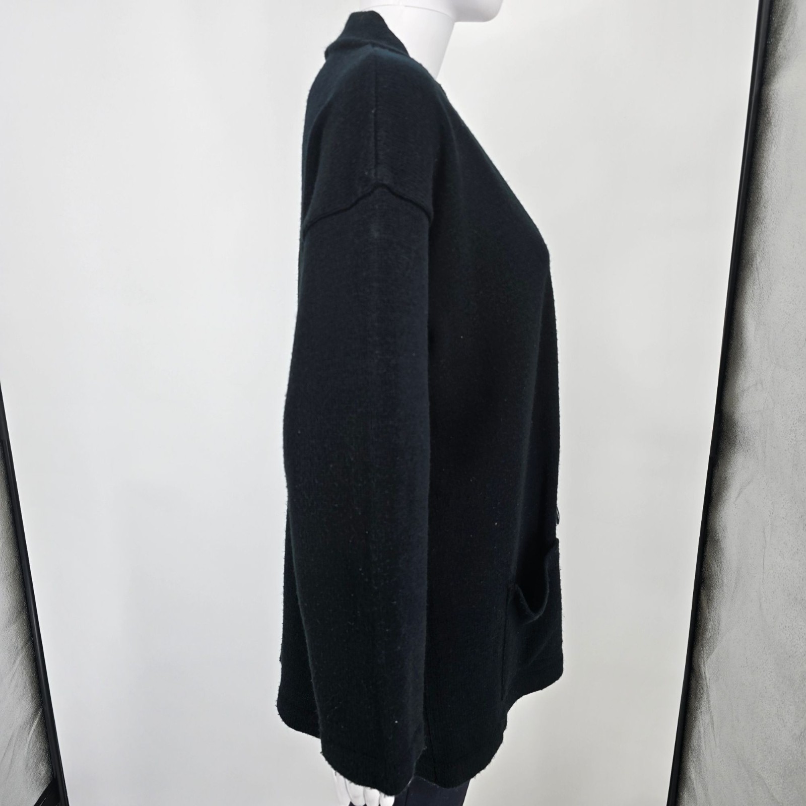 Vintage 1980s Knitivo II Women’s Black Acrylic Open Front Cardigan Sweater (L)