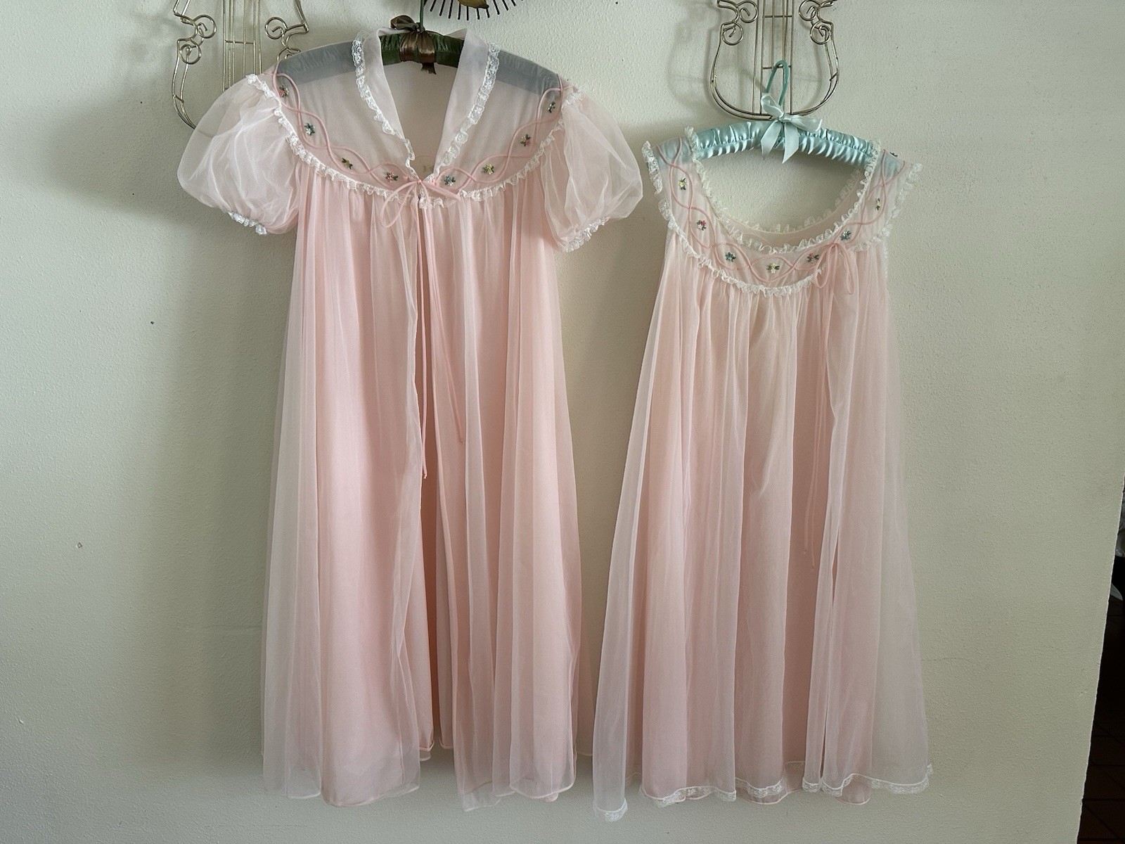 1960s Gotham Pink Nylon Peignoir Set Babydoll Chiffon Lace Lingerie Robe M VTG