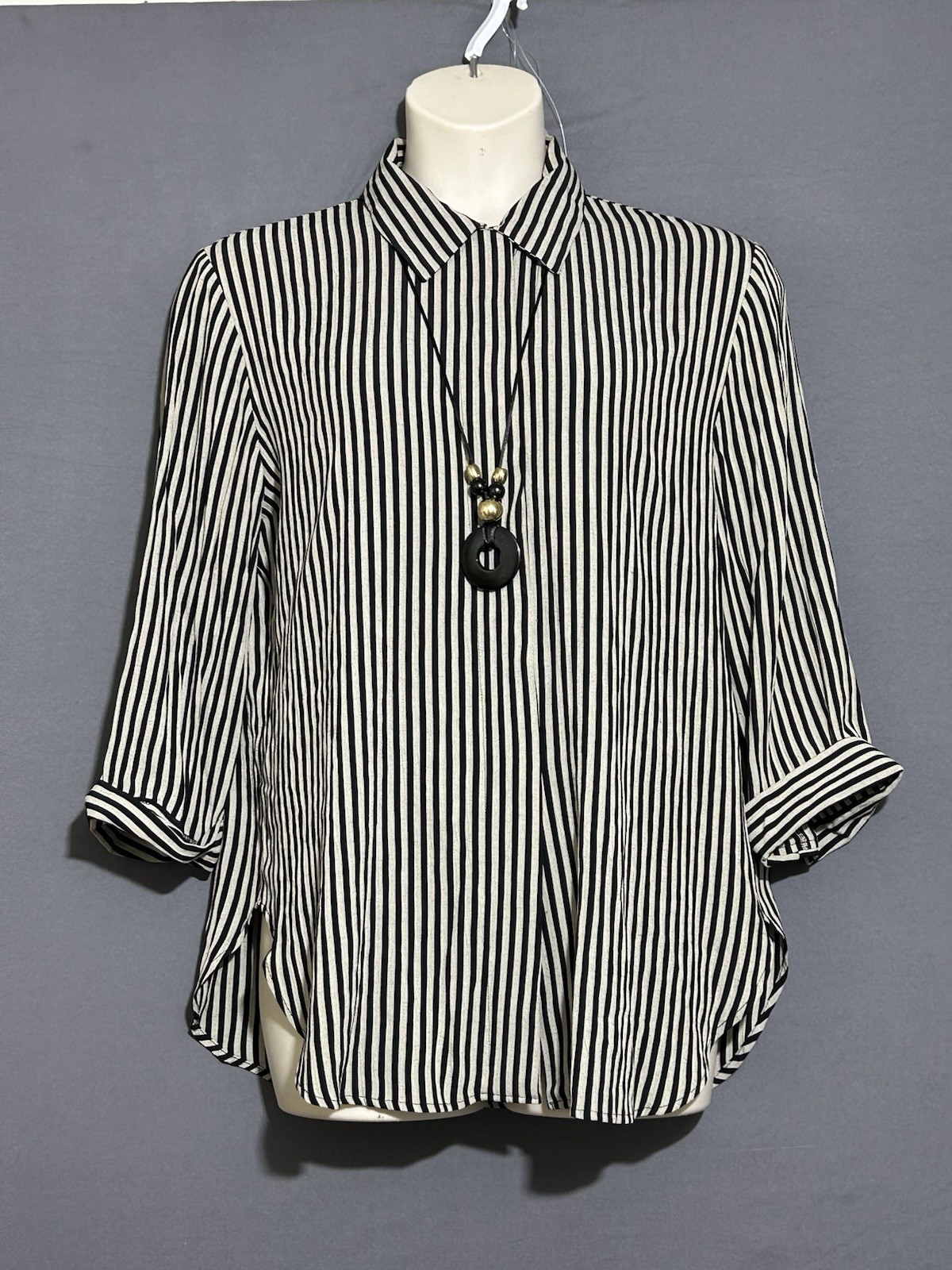 Vintage Betsy’s Things Blouse Sz Large Black & Beige Stripes Detachable Necklace
