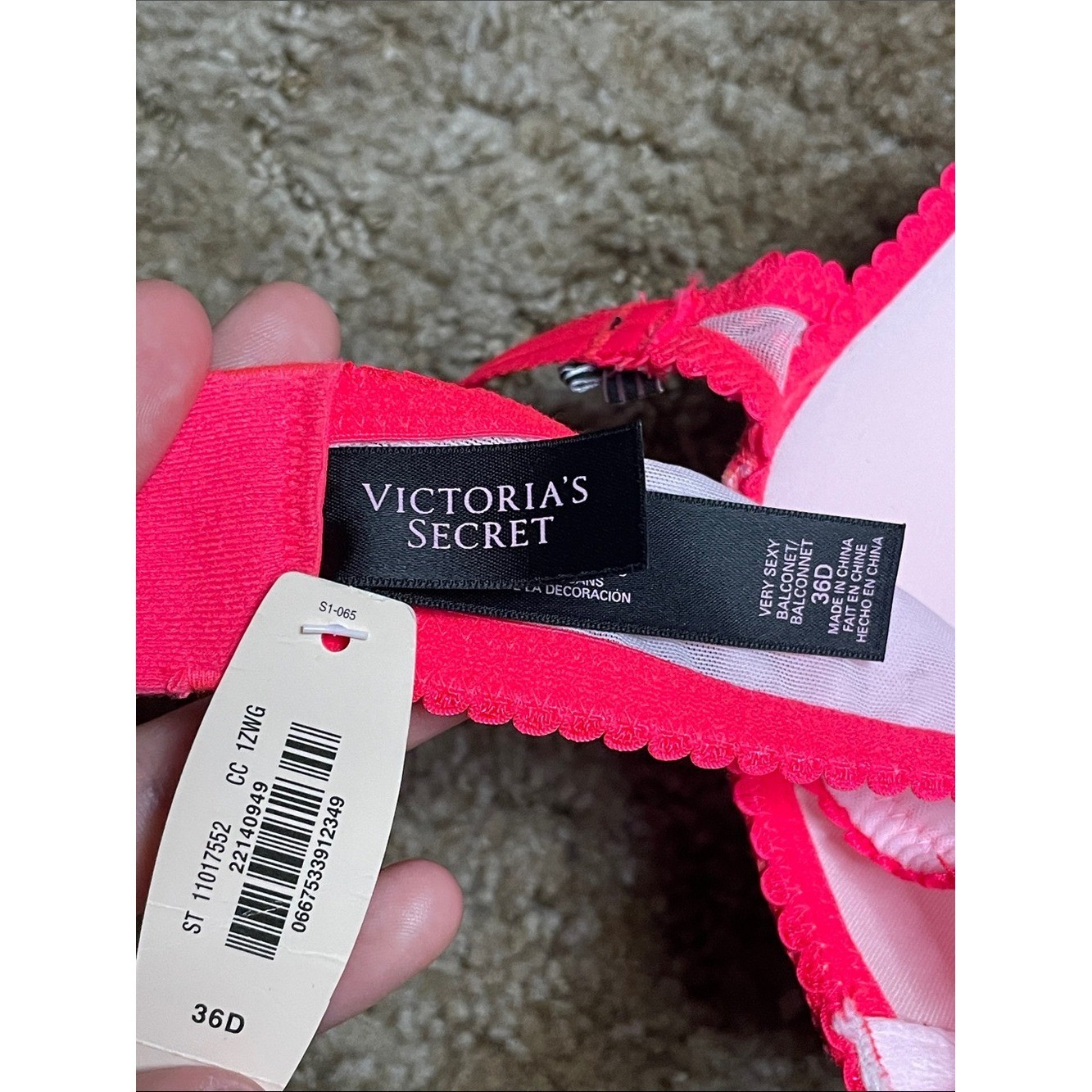 Vintage Victoria’s Secret 2013 NEW Very Sexy Balconnet Pink Lace Bra Size 36D