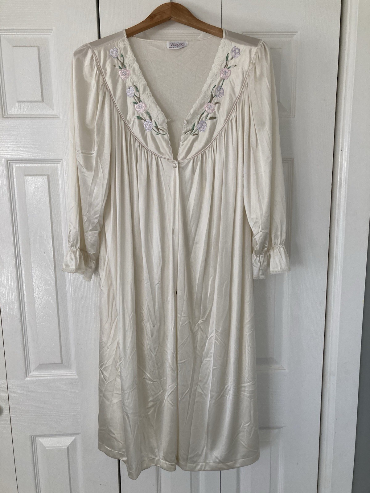 Vintage Vanity Fair Long Nightgown Robe Creamy White XL USA Floral Flowers
