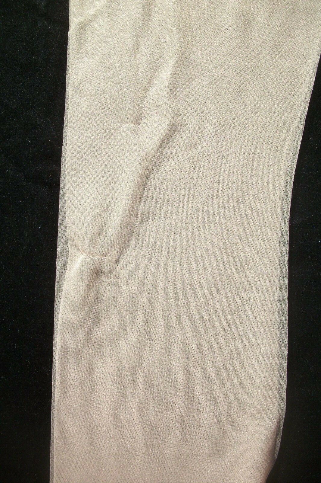Vintage Stockings Alba Micro Mesh Seamless 15 Denier Nylon 10A Beige