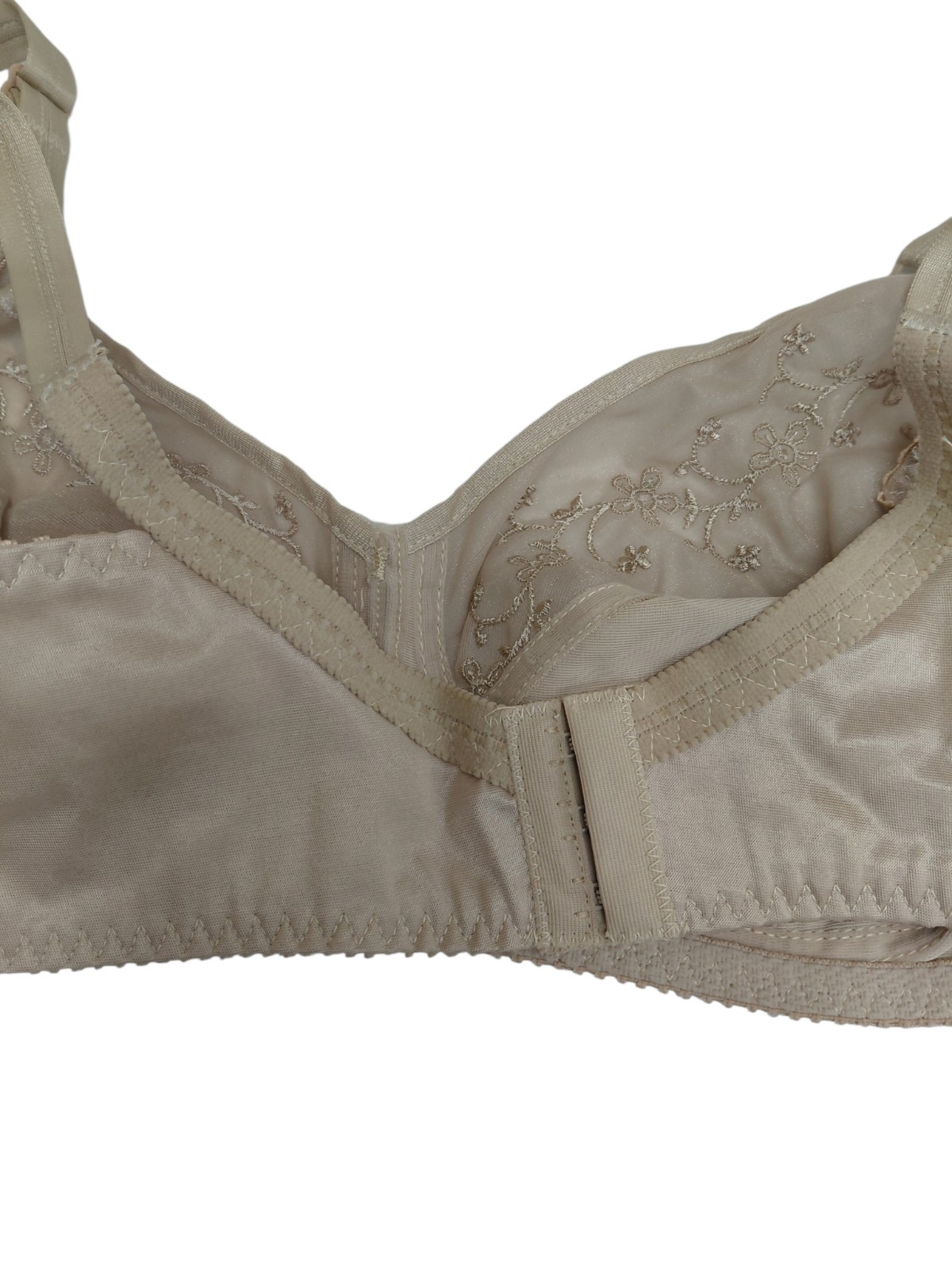 Vintage Elegance Bra Size 40B
