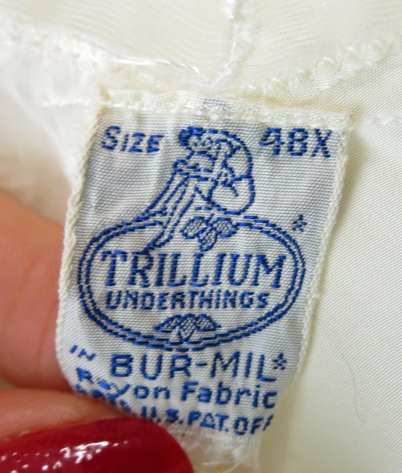 1940s 1950s White Rayon and Chiffon Volup Plus Size Slip Trillium Underthings