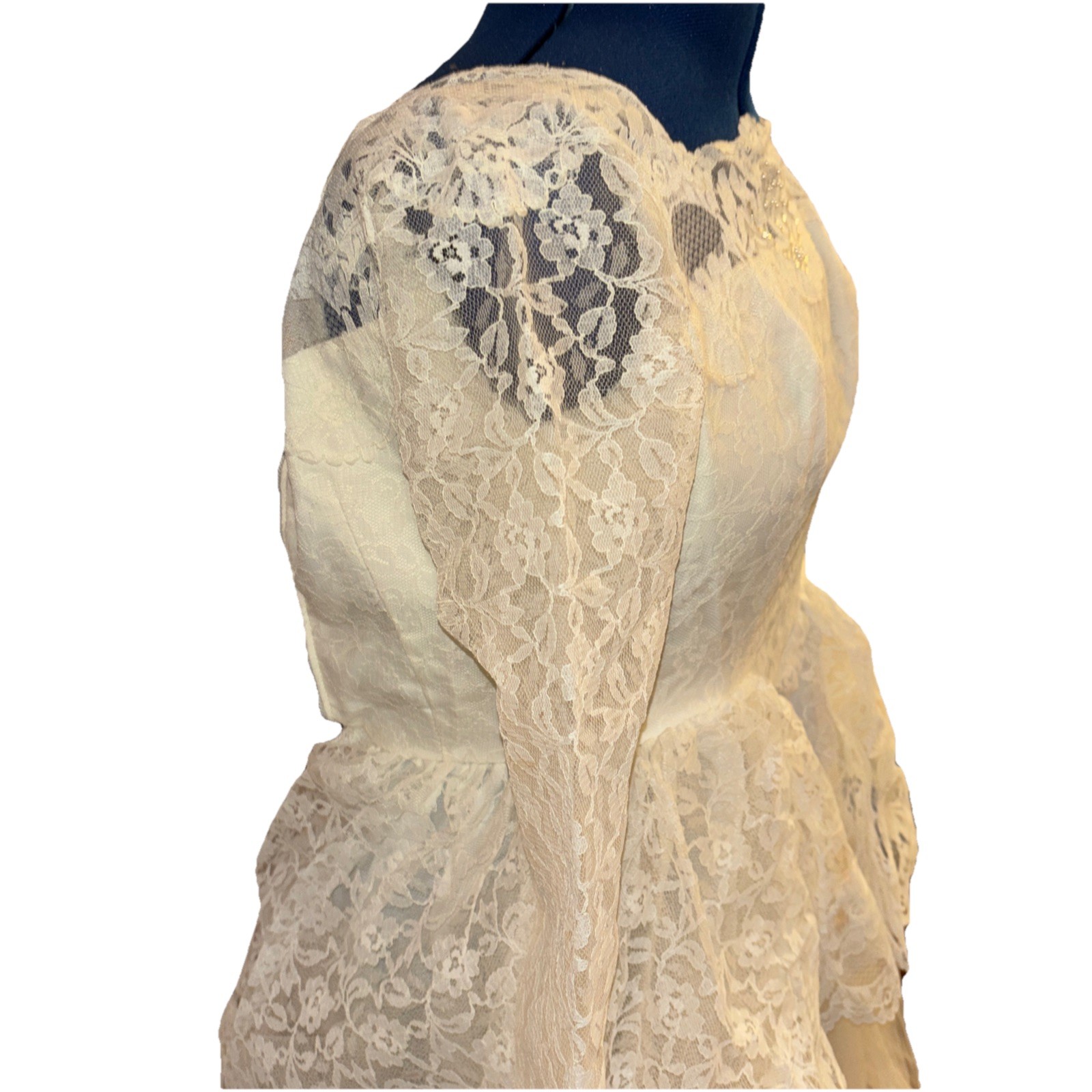 Vintage Wedding Dress 1970’s Chest 13” Across Armpits Waist 10” Across Back