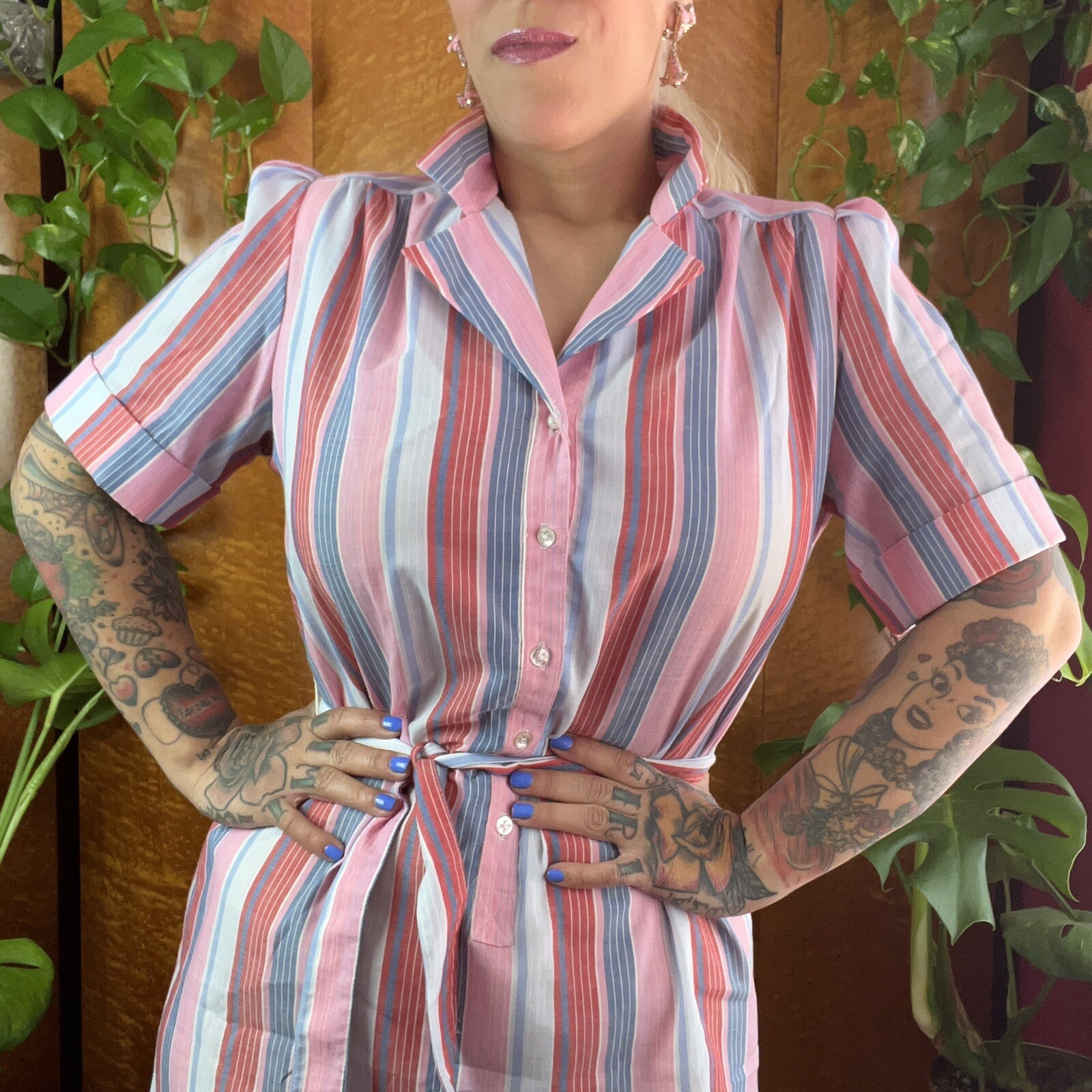 PINK & BLUE STRIPES 70’s 70s Vintage Striped Notched Collar Shirtwaist Dress M L