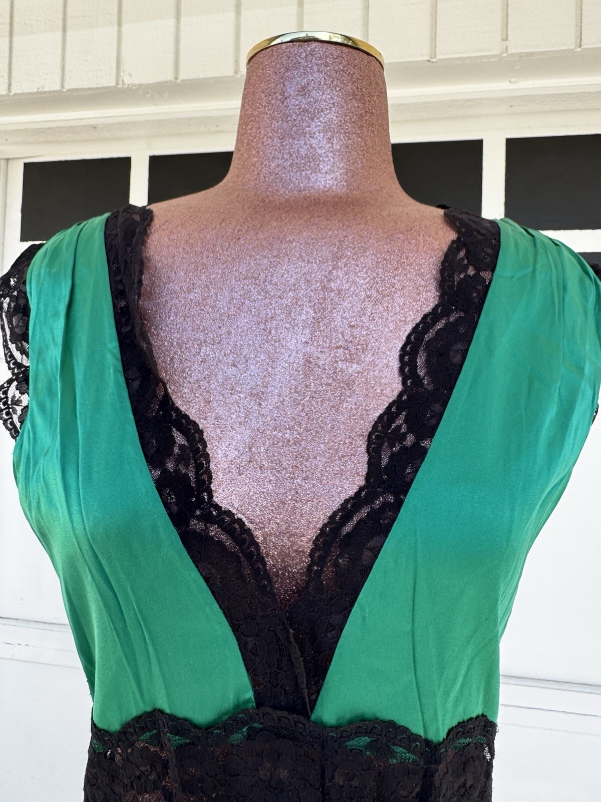 VTG Searle Silk Cap Sleeve Slip Dress V Neck Lace Emerald Green Black 90s Y2K