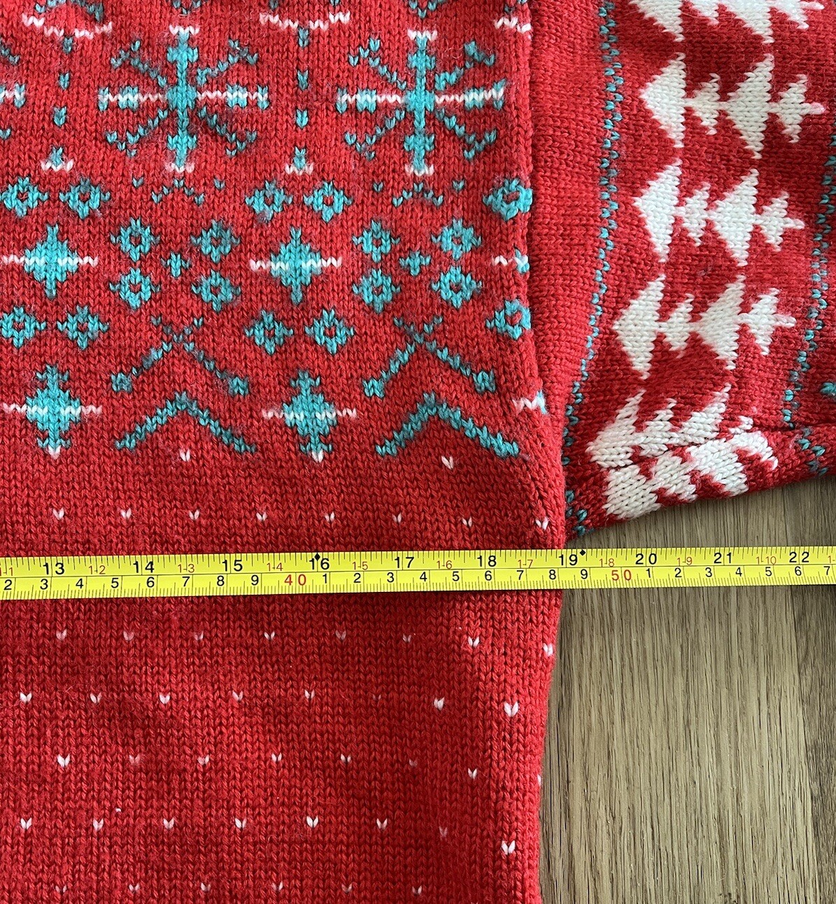 Vintage Summit County Acrylic Wool Cable Knit Red Teal Pullover Holiday Sweater