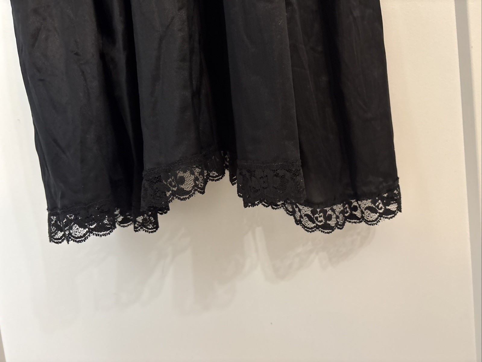 Vintage Pandora Lingerie by Chic Nightgown & Robe Open Tie Front Lace Romantic