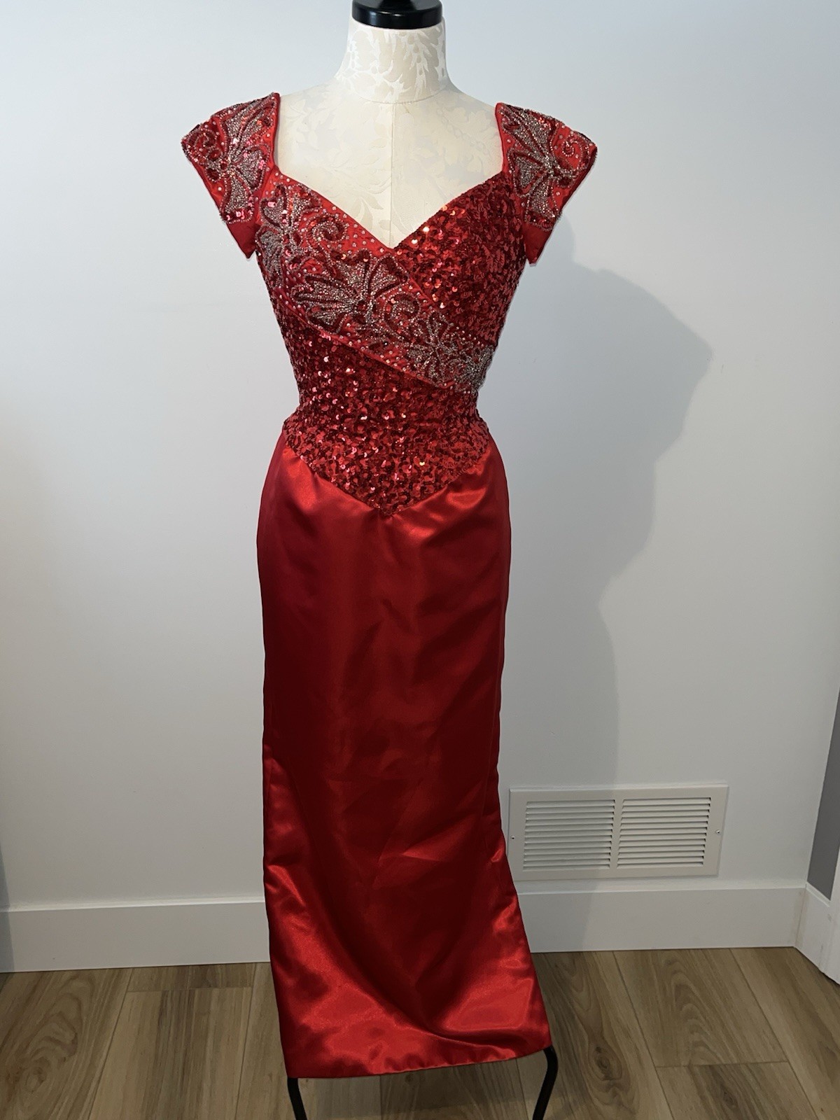 Vintage 80s Mike Benet Red Beaded Sequined Satin Formal Holiday Party Dress Sz 8