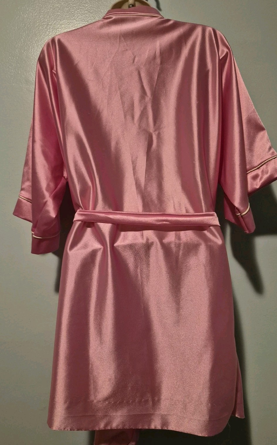 Vintage Heather Pink White Piping Short Satin Robe Pink Ladies